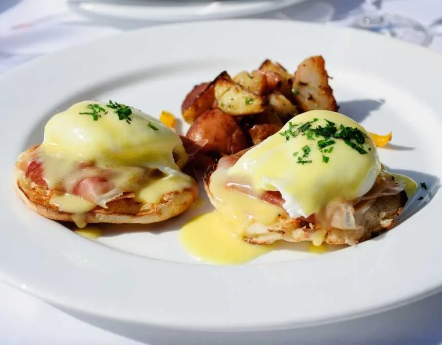 eggs benedict