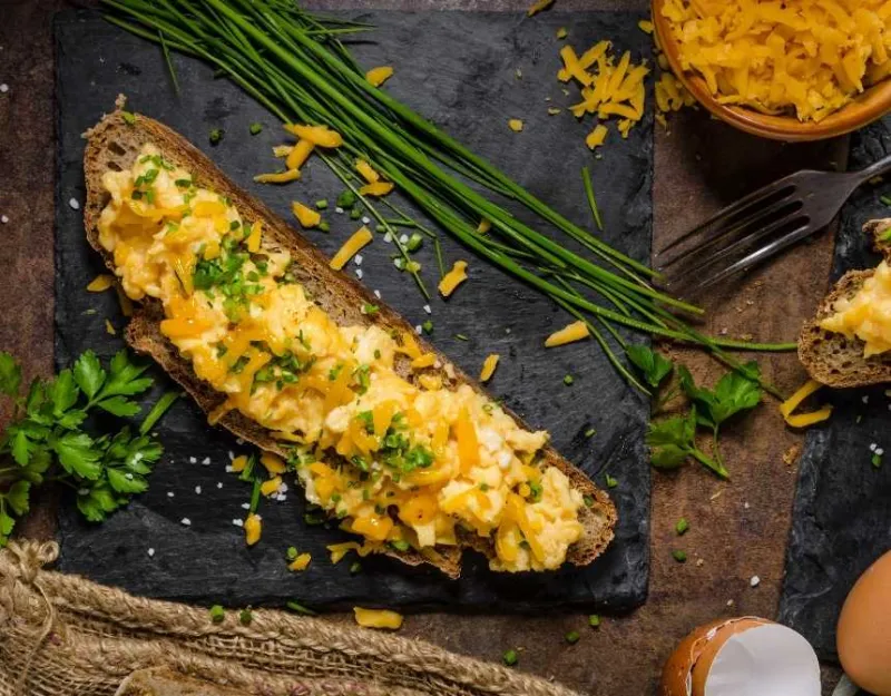 Scrambled Eggs with Herbs