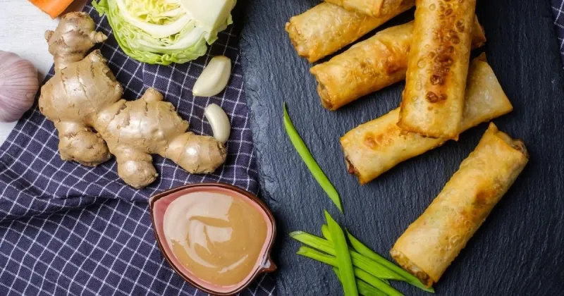 Homemade Chinese egg roll recipe