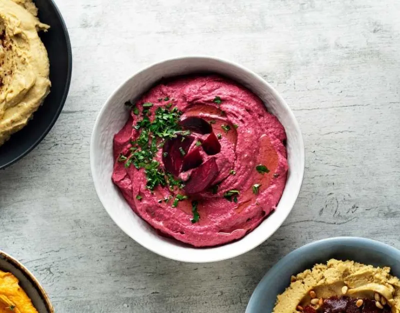 pancarlı vegan humus