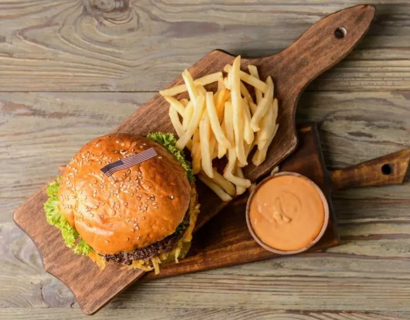 hamburger fries and big mac sauce