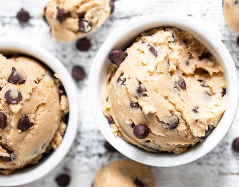 Chocolate chip cookie dough