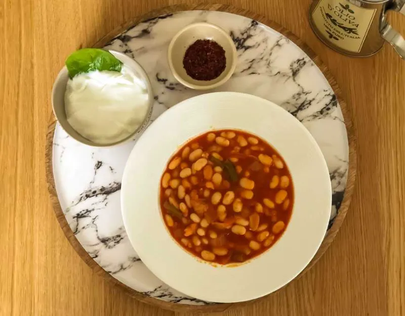 Dry beans dish with yogurt and crushed red peppers