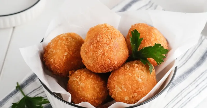 Dutch Bitterballen