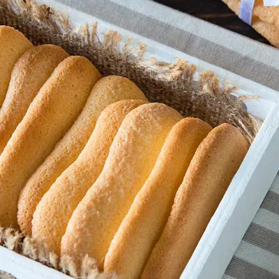 cat tongue biscuits