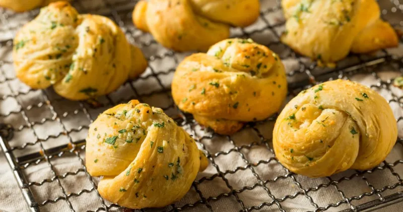 Homemade Garlic Knots