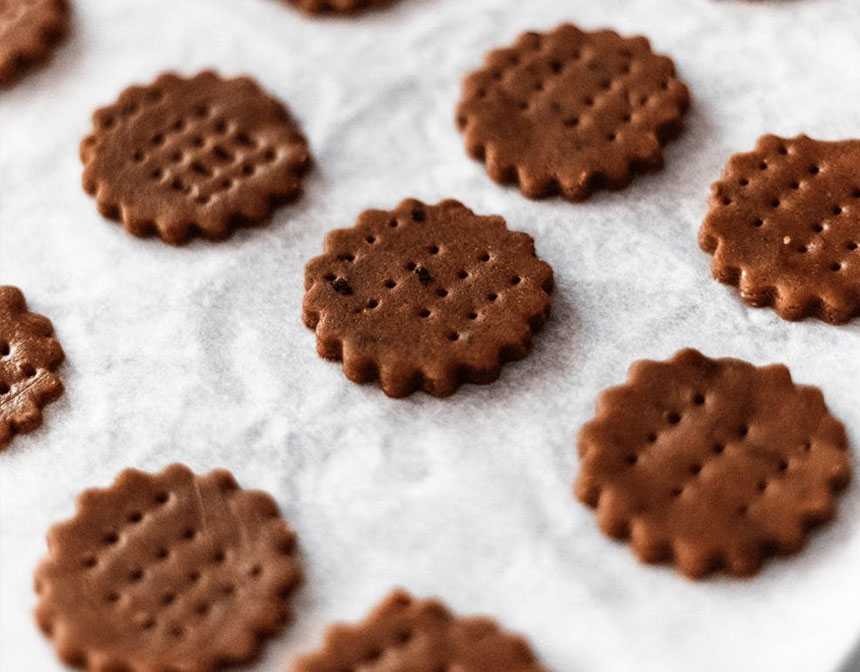 Bademli Siyah Kurabiye