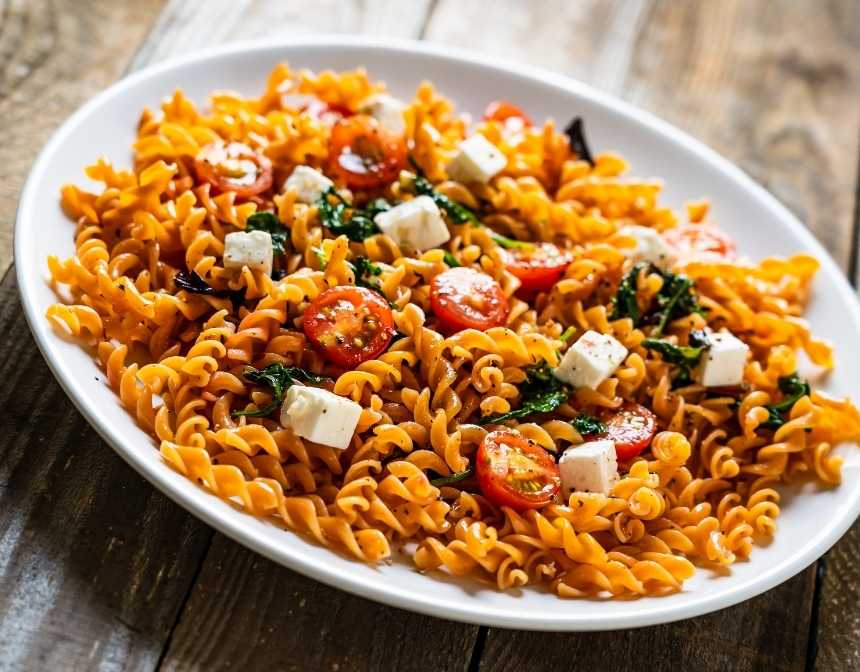 Fırında Beyaz Peynirli Makarna