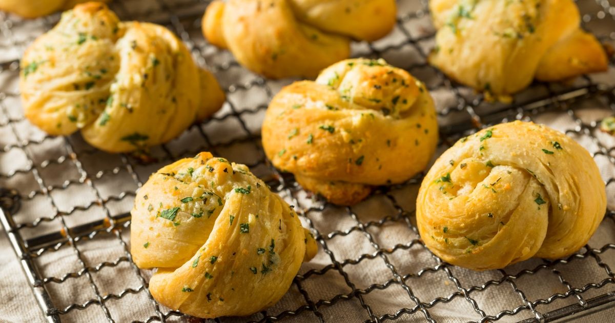 Homemade Garlic Knots