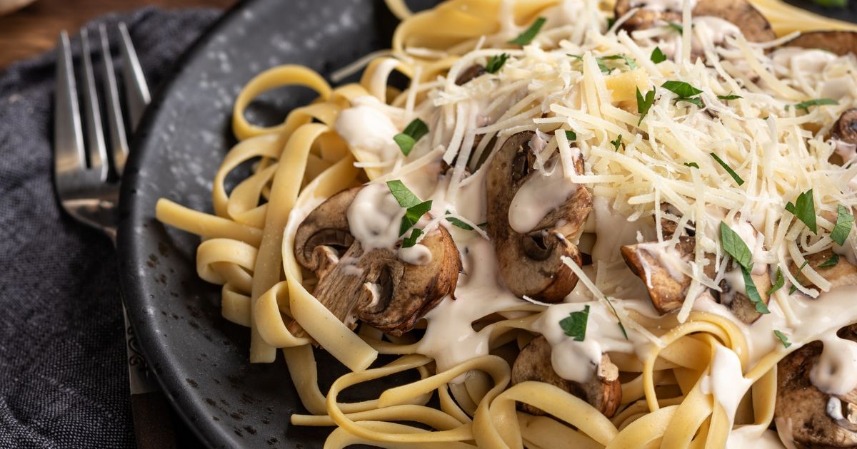 Mushroom Pasta with Cauliflower