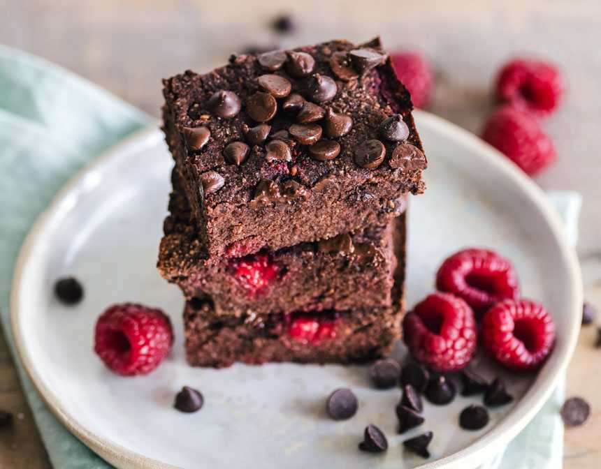 Unsuz Siyah Fasulyeli Brownie