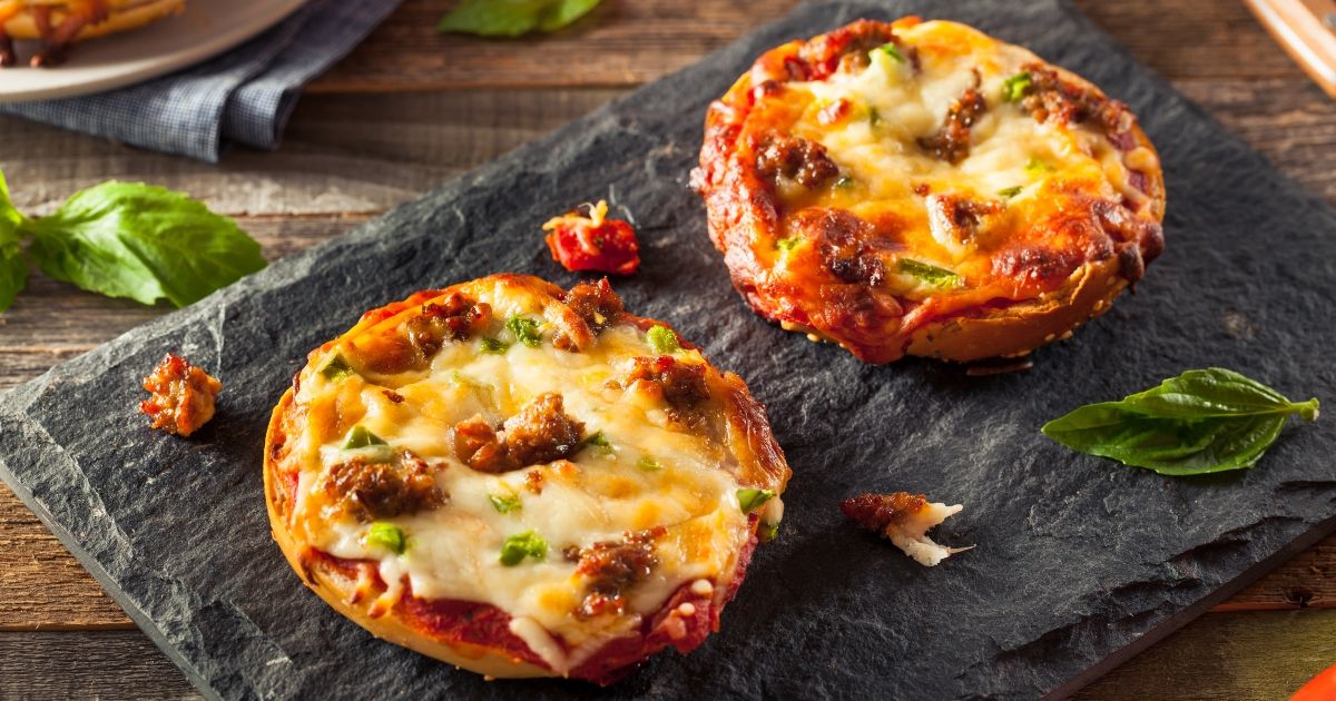Pizza Bagels