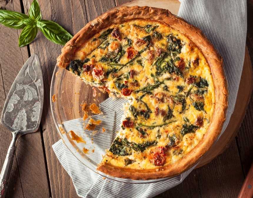 Quiche with Basil and Cheese