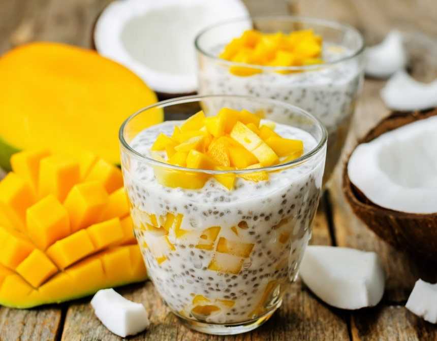 Hindistan Cevizli Mango Chia Pudingi