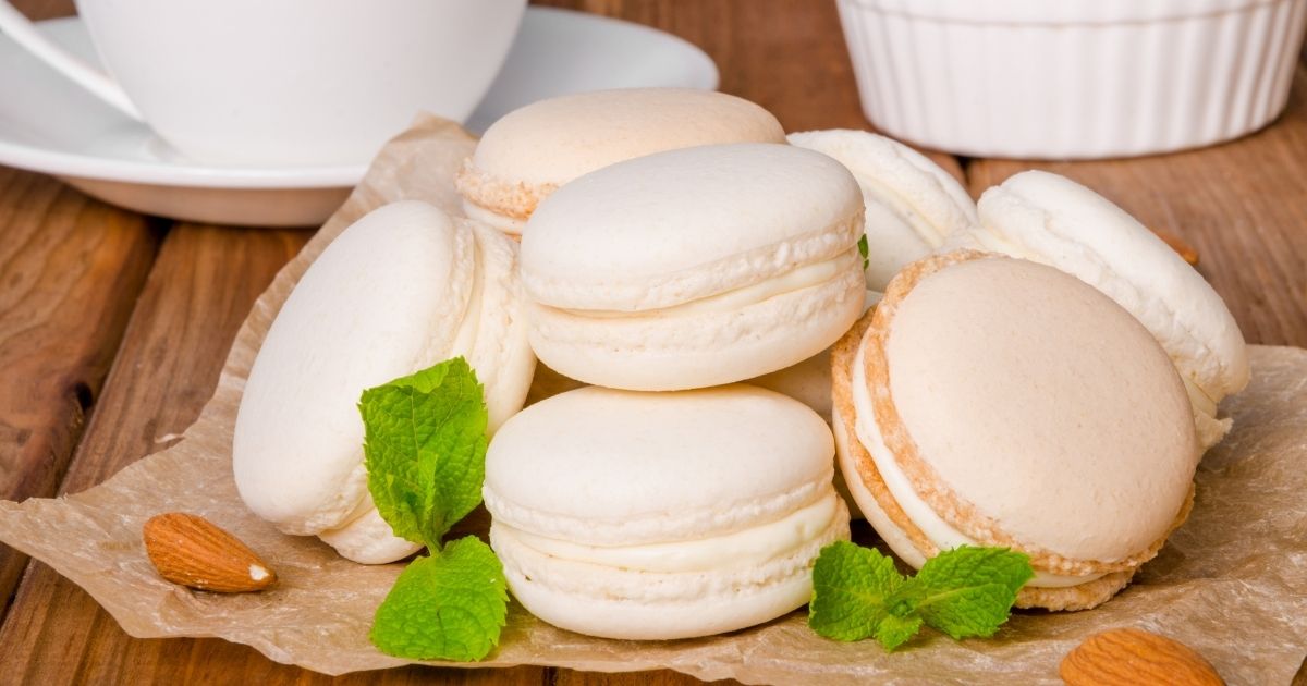 Vanilla Macaron