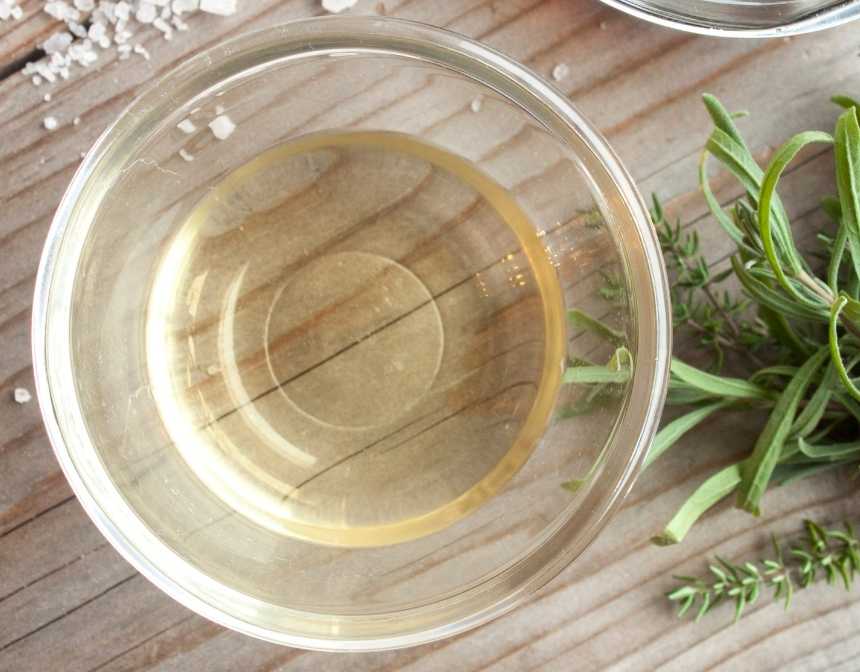 white wine vinegar