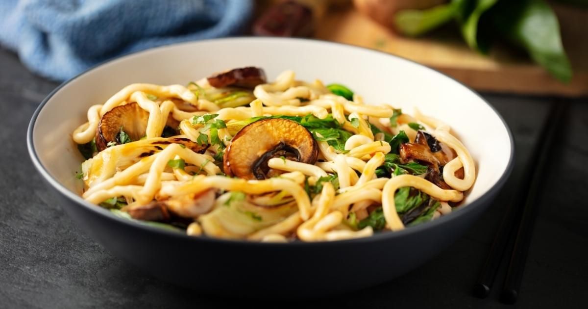 Yaki Udon (Stir-Fried Udon Noodles)